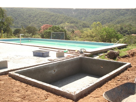 Construir piscina de alvenaria passo a passo