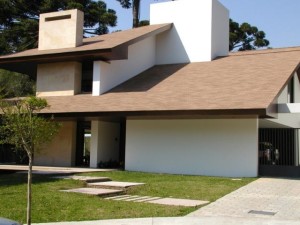 Fachadas-de-casas-modernas-com-telhado-aparente
