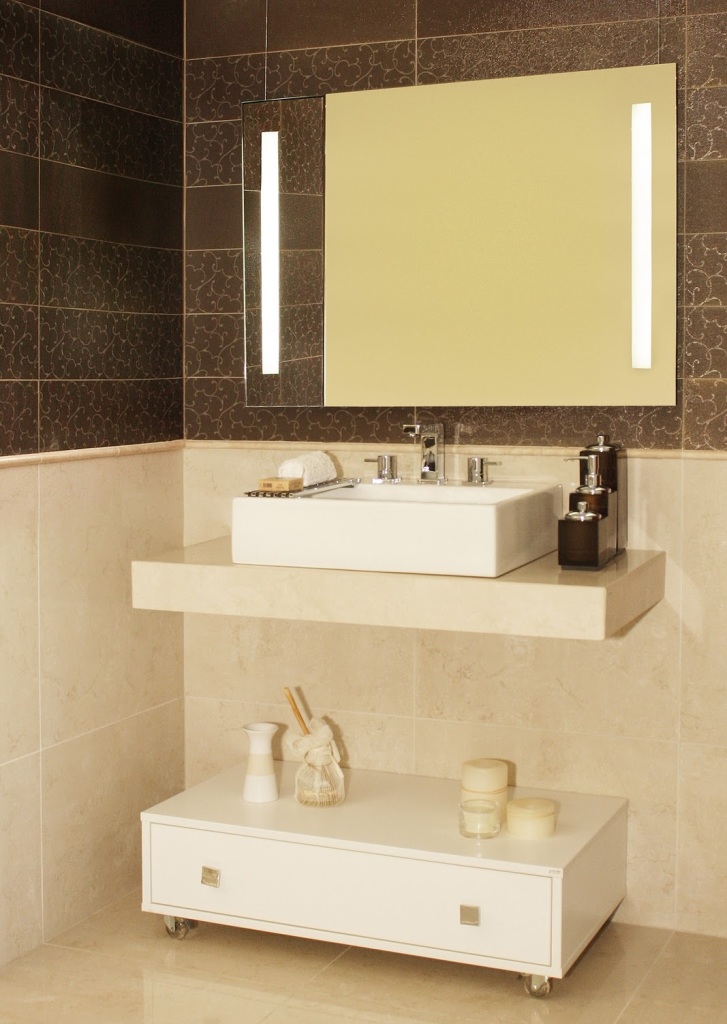 Espelhos-para-banheiros-com-luz
