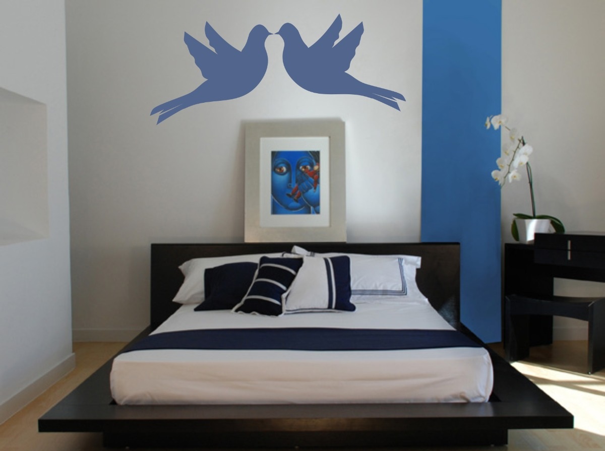 Кровать хай. Спальная кровать в современном стиле. Кровать в стиле японского минимализма. Спальня в японском стиле Минимализм. Двуспальная кровать в стиле Минимализм.