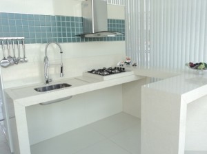 Bancada-cozinha-porcelanato-fotos