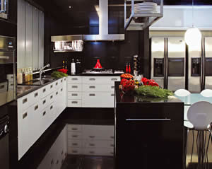 piso-porcelanato-preto-para-cozinha