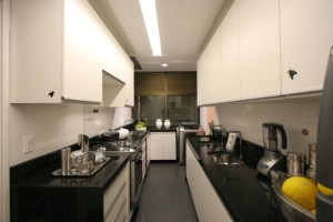piso-porcelanato-preto-para-cozinha