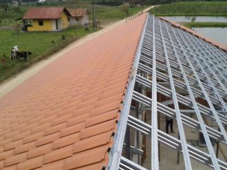 Estrutura-galvanizada-para-telhado-residencial
