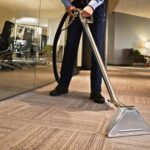 Como-limpar-carpete-de-escritório