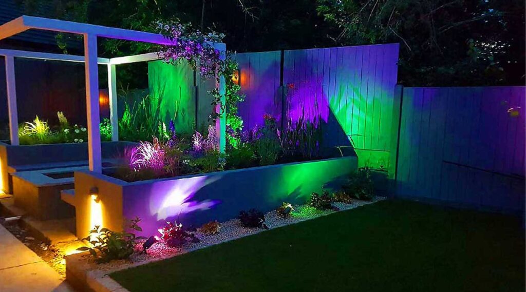 Qual a melhor cor para iluminar um jardim?