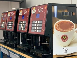 Máquina-de-café-industrial-automática